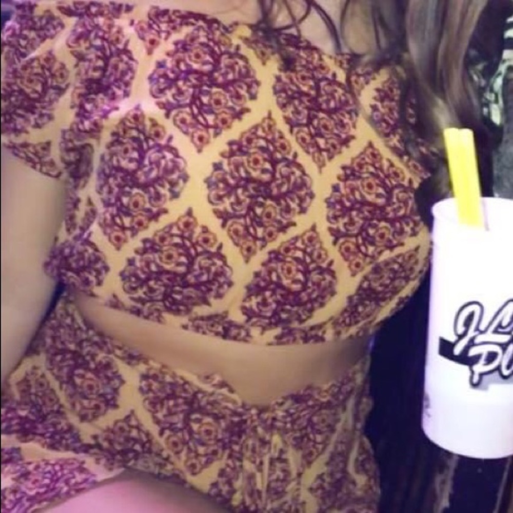 Illa Illa Crop Top and Short Medium Worn once